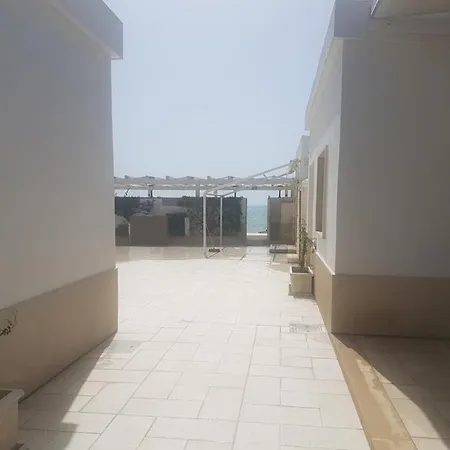 Aura Club Costa Fenicia Check-in Domenica Apartment
